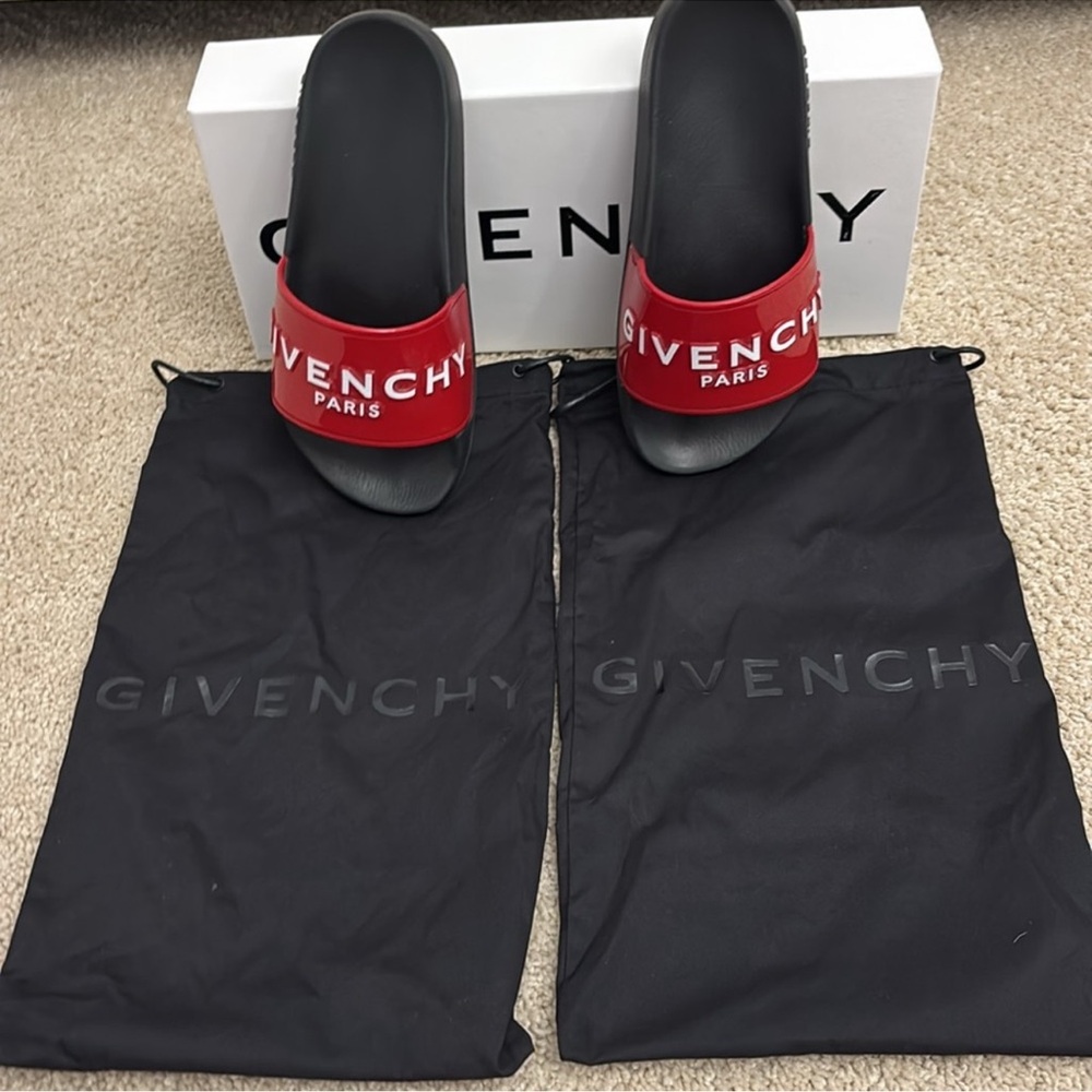 Givenchy red women’s glossy logo rubber pool slide sandals - Picture 15 of 15